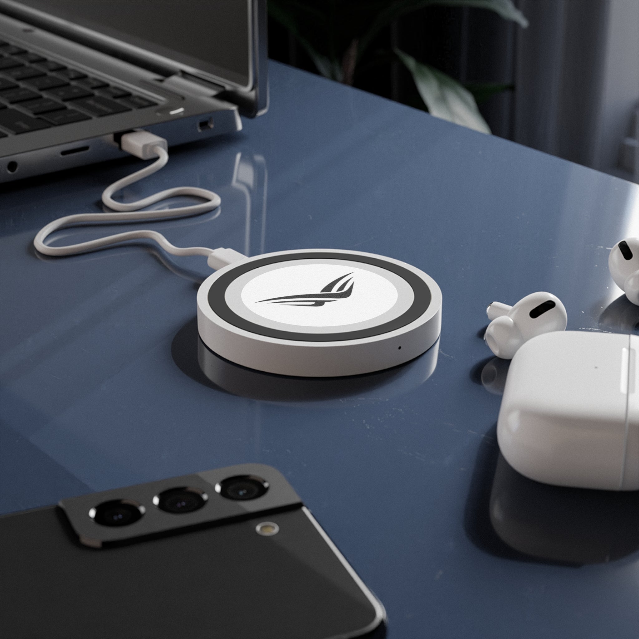 Wireless Charging Pad — Quake Logo Fast Qi Charger